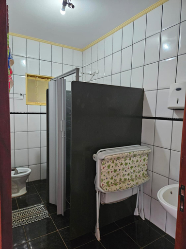 Bathroom 2, Cabana Hostel Sobrado EcoPark, São Pedro