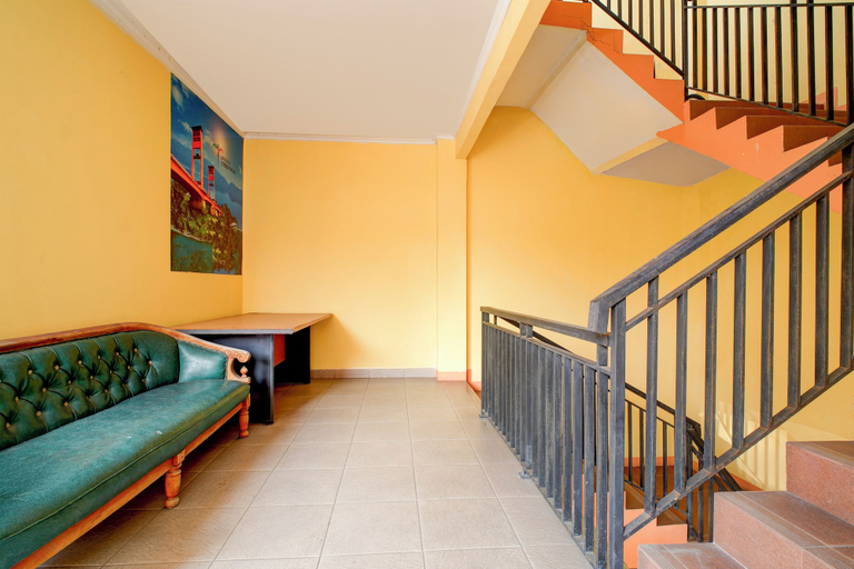 Lobby 4, Hotel O Griya Cewang Syariah, Bekasi