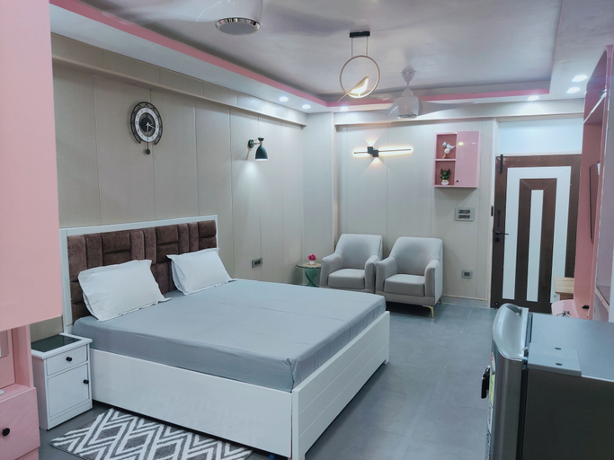 Room amenity 5, Noida Luxury Studio Apartment, Gautam Buddha Nagar