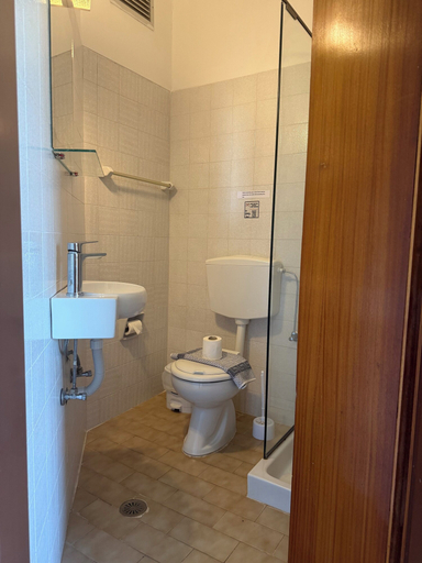 Bathroom 4, Hercules Plus Faliraki, South Aegean