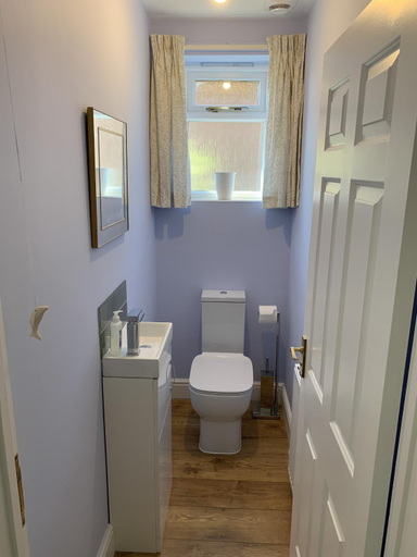 Bathroom 2, The Old Exchange, Dorset