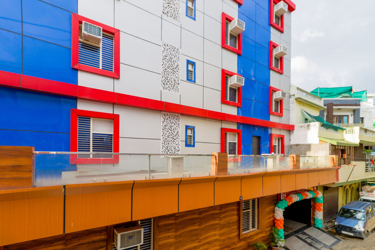 Exterior, The Classic Crowne at Delhi Airport, Delhi