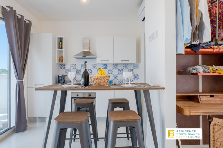 Others 3, Residence Costa Bianca, Lecce