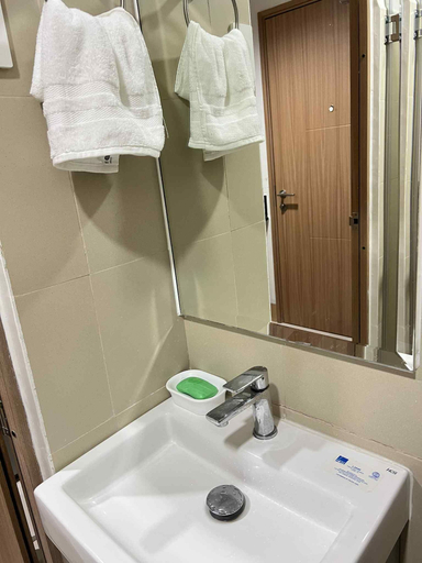 Bathroom 5, CONDO NEXT DOOR PH, Pasay City