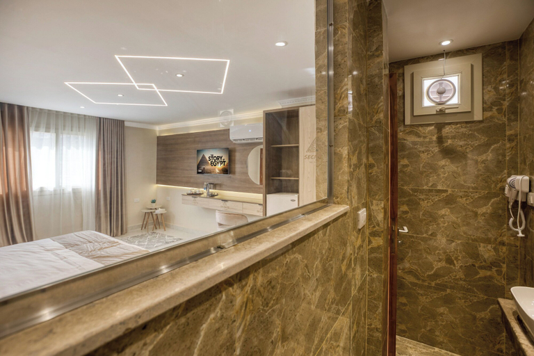 Room 2, Secrets Of The Pyramids Hotel, Al-Ahram