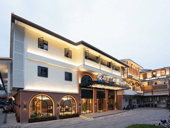 Front of property 4, Magnotel Guilin Elephant Trunk Hill, Guilin