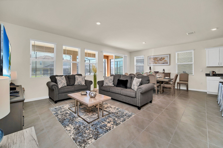 Living area 5, Magical Family Getaway 7BD Villa with, Polk