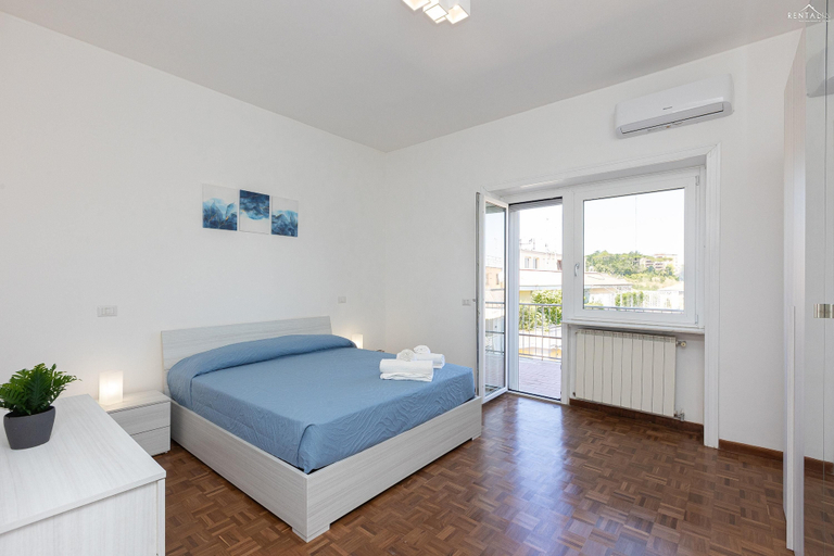 Bedroom 3, Rental in Rome Baldo Apartment, Rome