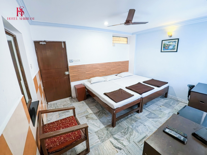 Room 5, Hotel Shriram, Chennai