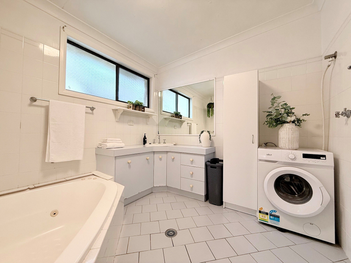 Bathroom 5, Korora Court by Charlesworth, Coffs Harbour - Pt A