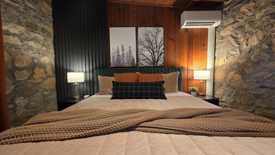 Room 2, Wildrest Hotel, Haywood