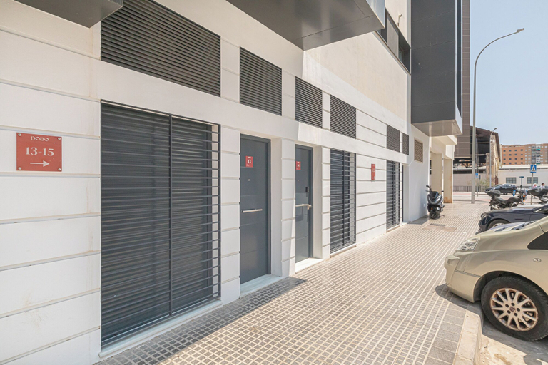 Front of property 5, Dobo Málaga Perchel, Málaga