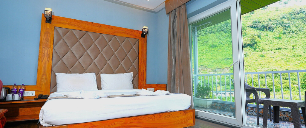 Room 2, DALLAS THE RETREAT RESORT, Dehradun