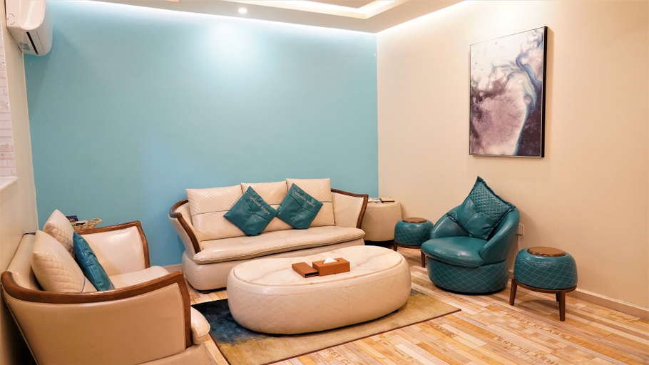 Room 2, Golden Night Hotel