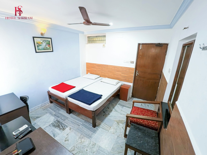 Room 2, Hotel Shriram, Chennai