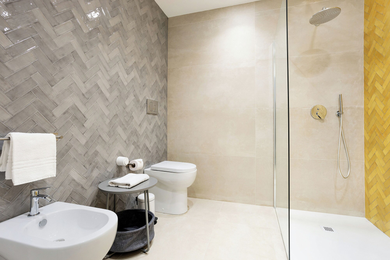 Bathroom 3, Zanna Rooms, Catania
