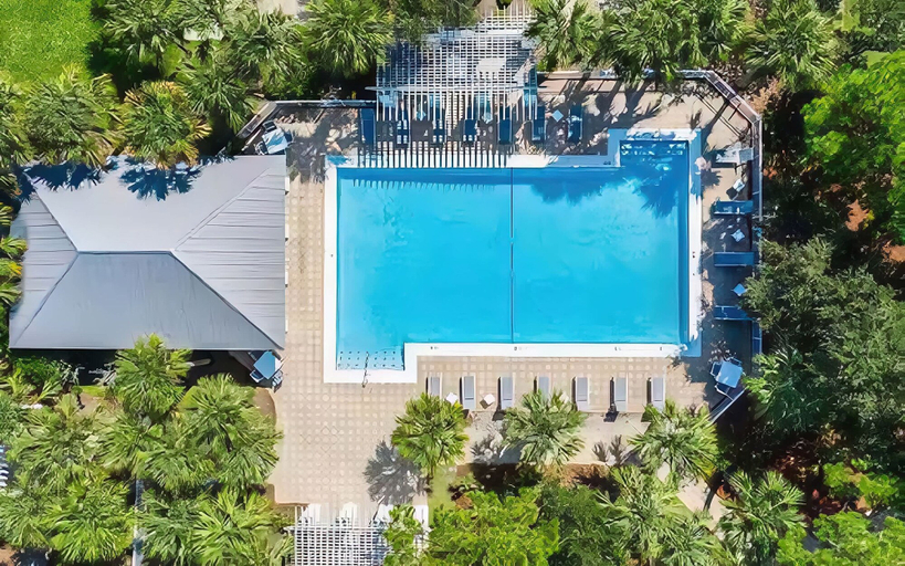 Room 4, Gulf Shores Hideaway Walk to Waves Pool Golf Views, Baldwin