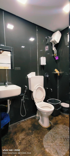 Bathroom 5, KOSHI AERO CLUB & RESORT, Durg