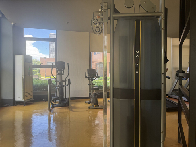 Fitness facility 4, Levi & Moon's Manila Bay, Pasay City