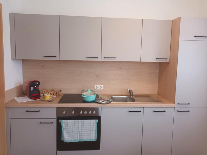 Others 5, Apartment in Tyrol near Ski Slopes, Landeck