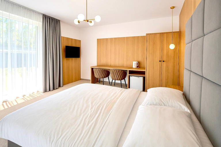 Others 5, Resort Eden Premium Sauna, Jacuzzi, Puck
