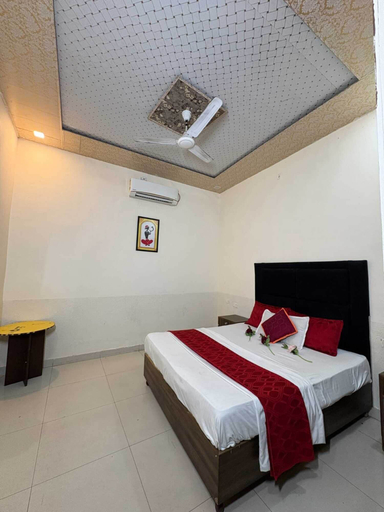 Bedroom 3, Hotel Haveli Inn, Varanasi