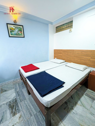 Room 5, Hotel Shriram, Chennai
