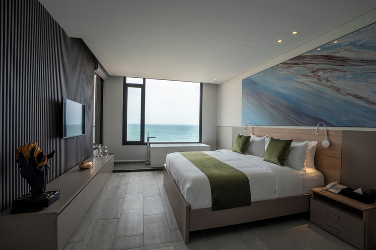 Room 4, Beverly Beach Hotel, Kasrouane