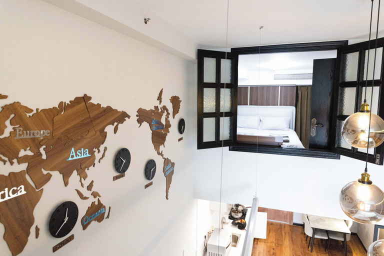 Room 5, Shanghai Hills & Gefii Kumomon Family, Shanghai