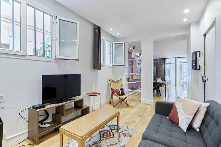 Others 5, Charming flat in the heart of Paris, Paris