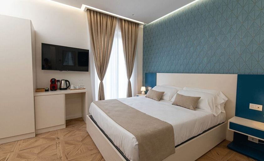 Bedroom 4, Don Salvatore, Napoli