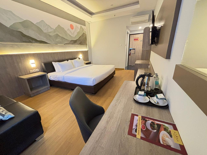 Hotel Gran Surya Room Type - Grand Deluxe