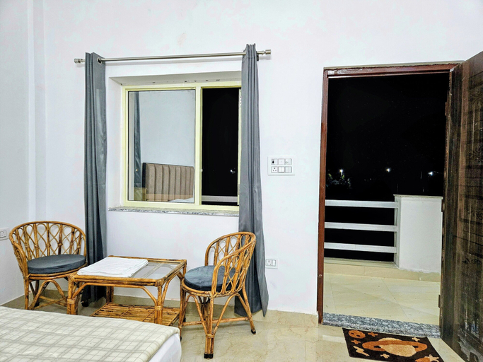 In-room dining, Hotel YesWell, Dehradun