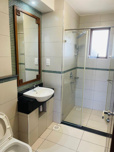 Bathroom, Sultan Palace, Kilifi South