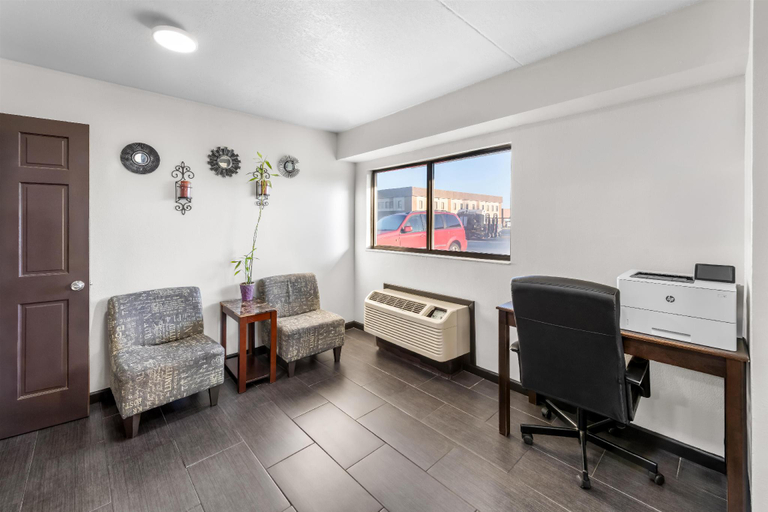Public Area 2, Americas Best Value Inn Kansas City E Independence, Kansas City