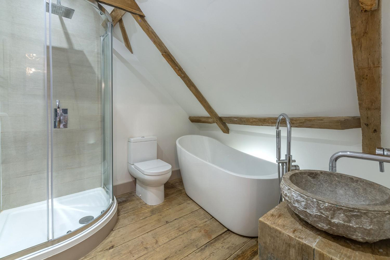 Bathroom 3, Hideaway Barn, Cambridgeshire