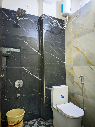 Bathroom 3, Hotel Moad Mudgal Palace, East Nimar