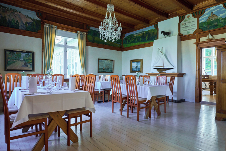 Food & Drinks 4, Villa Wolax, Finland Proper