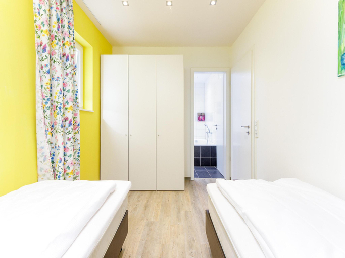 Bedroom 2, Luxusbungalow im Campingpark, Eifelkreis Bitburg-Prüm