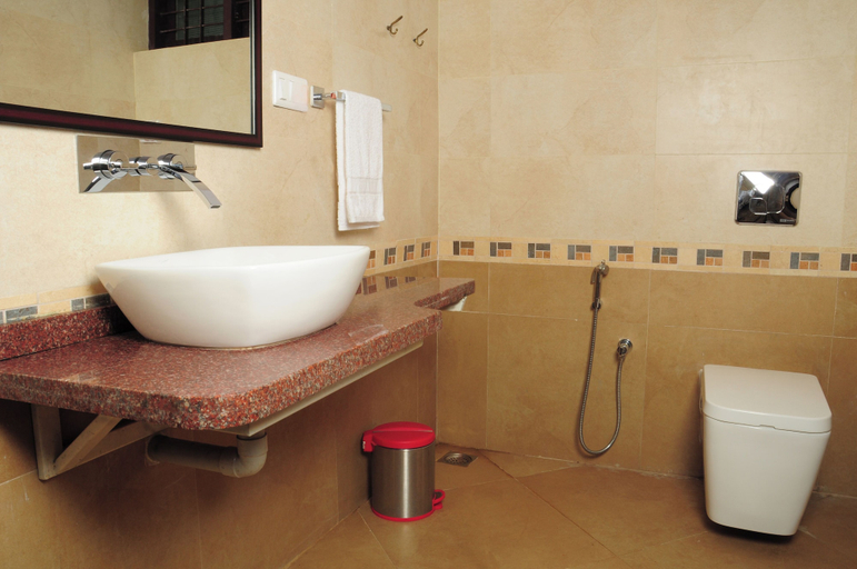 Bathroom 3, Falcon Crest Resort, Idukki