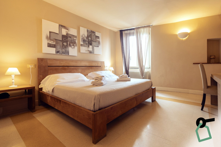 Room 2, Hotiday Vezzano Ligure, La Spezia