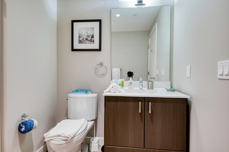 Bathroom 3, VIA Seaport, Boston
