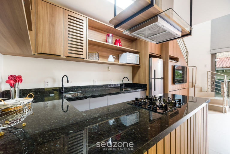 Private kitchen 5, Apartment With Barbecue 280m From Ert0210 Beach, Florianopolis