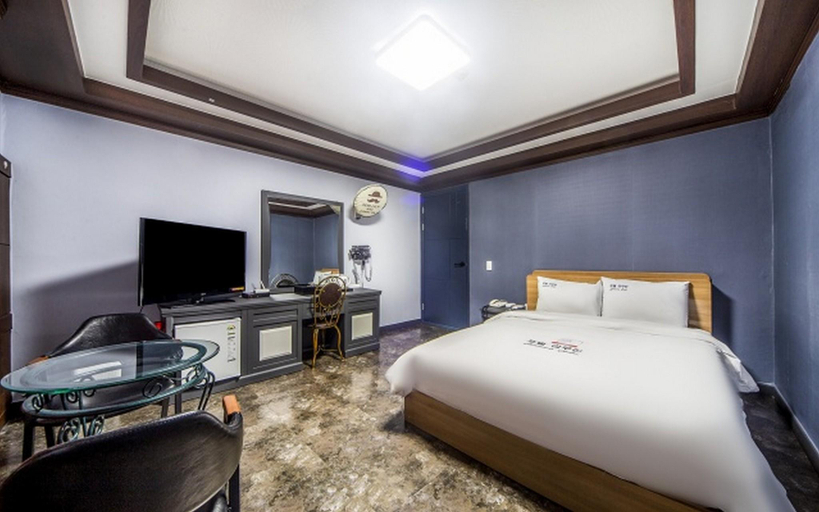 Bedroom 2, Suncheon Limousine, Suncheon