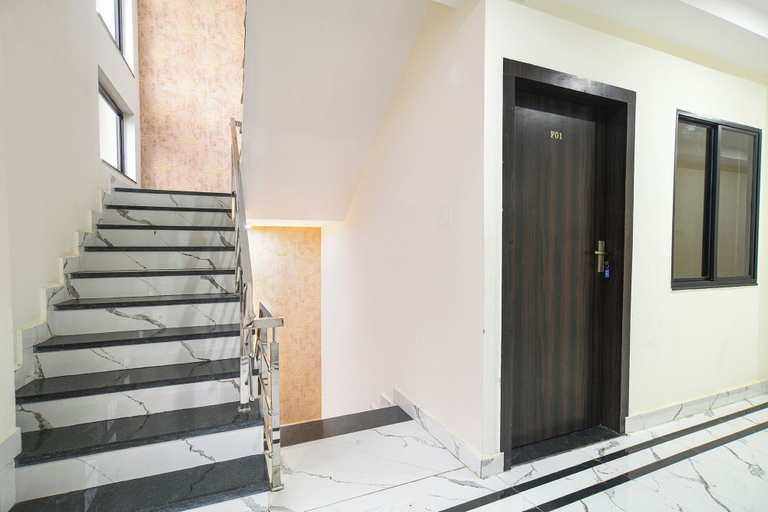 Staircase, Fabhotel Parijat, Bhopal