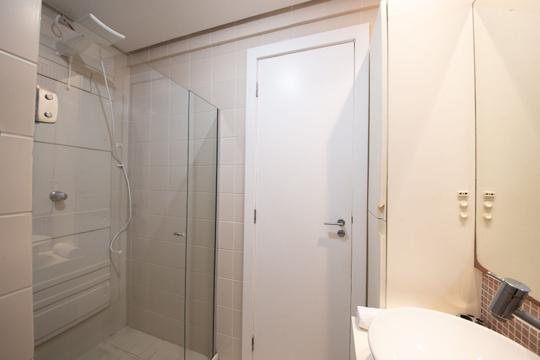 Bathroom 2, Beautiful Apart 5 min Jurere Open Shopping Emr302, Florianopolis