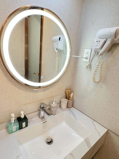 Bathroom 5, Elong me Hotel  , Ho Chi Minh City