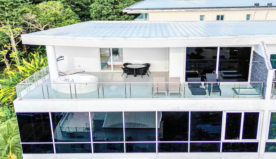 Private spa tub 2, BestViewInPhuket 2 Living Rooms 4 BR C80, Pulau Phuket