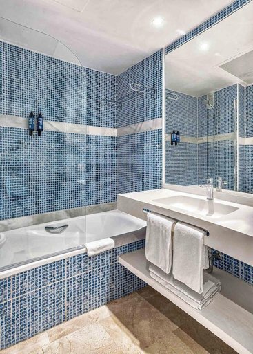 Bathroom 4, Benalmadena Palace Spa, Málaga