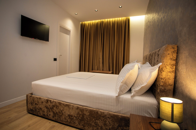 Room 3, Villa Klaus Center Hotel, Tiranës